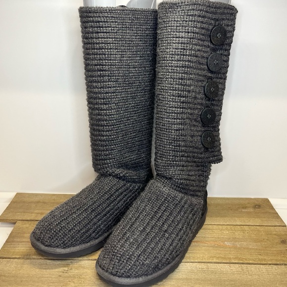 Ugg Classic Cardy tall knit 5-button boots - Picture 3 of 8